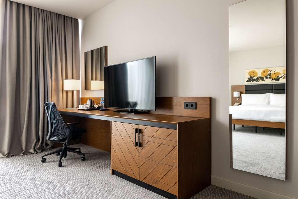 Hilton Garden Inn Tbilisi Chavchavadze Værelse billede