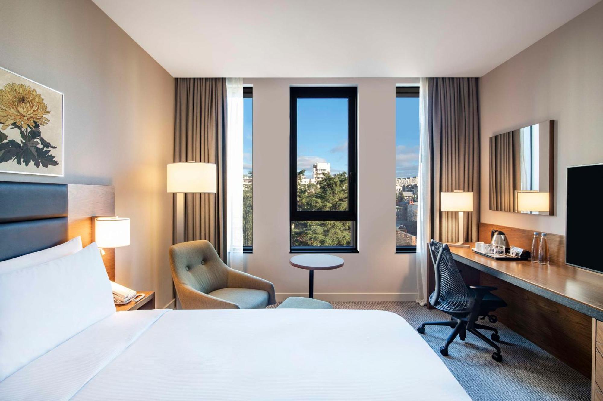 Hilton Garden Inn Tbilisi Chavchavadze Eksteriør billede