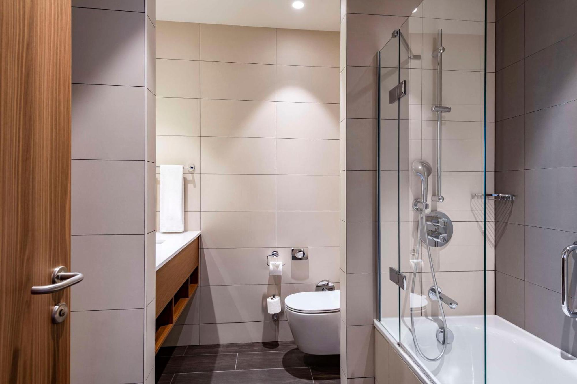 Hilton Garden Inn Tbilisi Chavchavadze Eksteriør billede