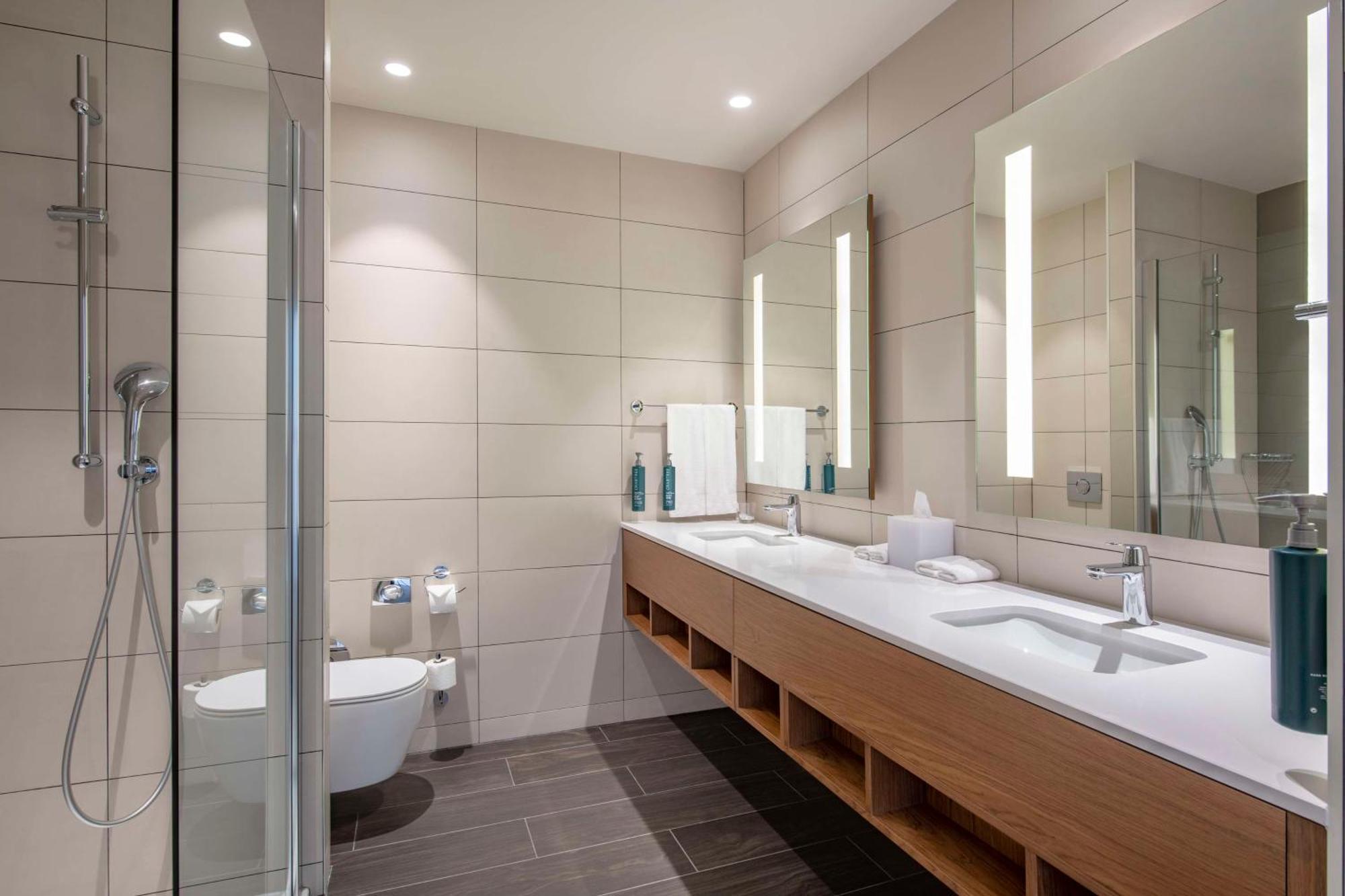 Hilton Garden Inn Tbilisi Chavchavadze Eksteriør billede