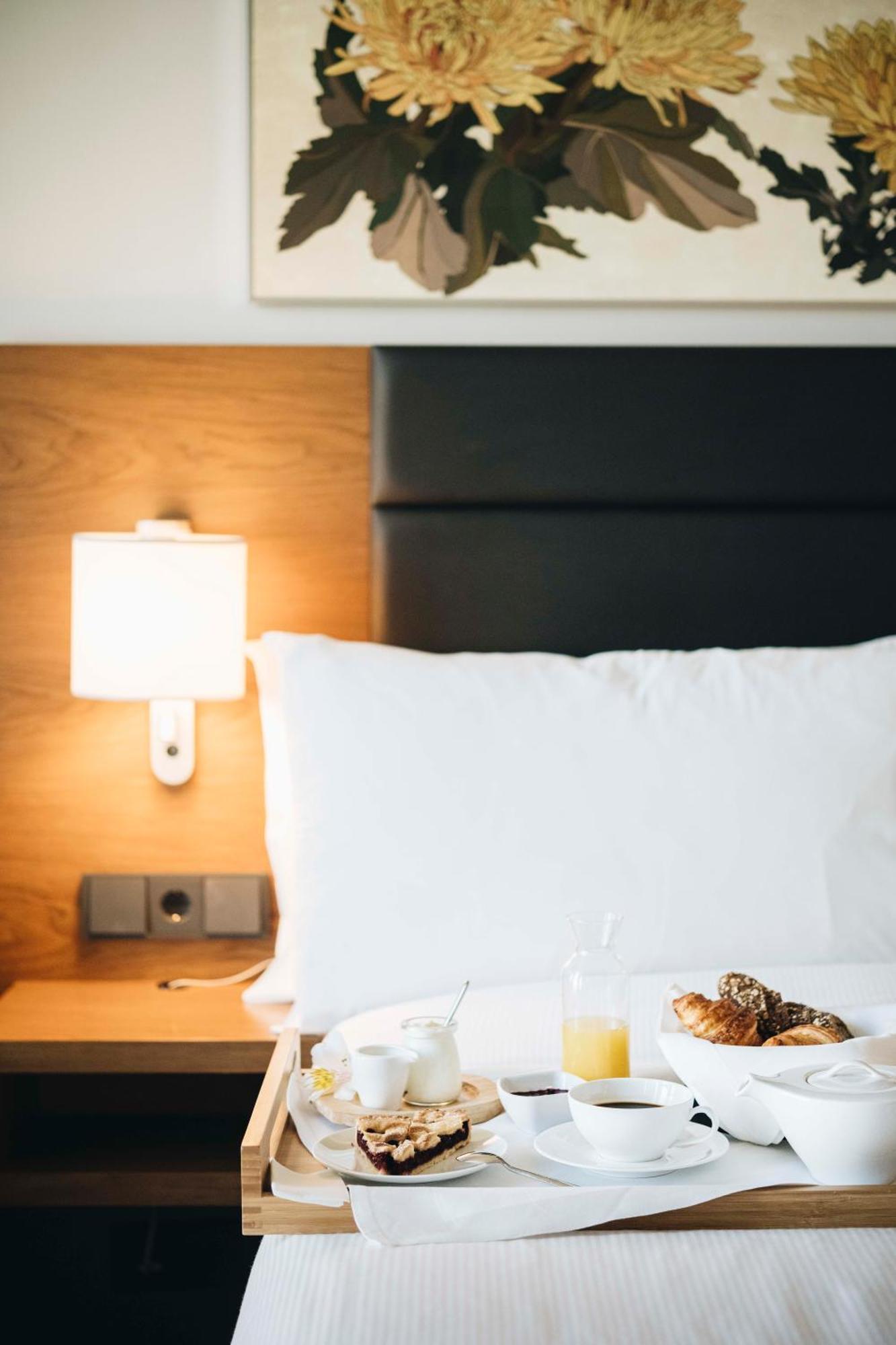 Hilton Garden Inn Tbilisi Chavchavadze Eksteriør billede